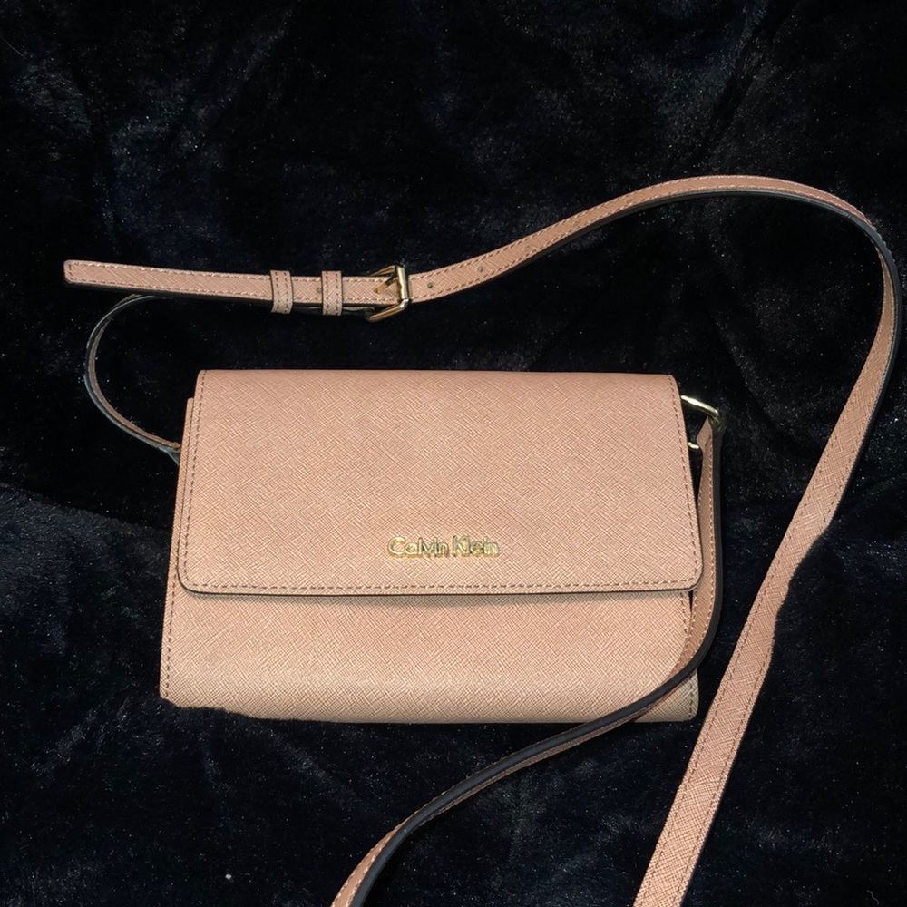 Calvin Klein Crossbody